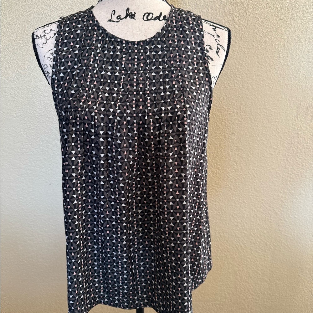 EUC GAP Black White and Pink Geometric Print Pleated Tank Top